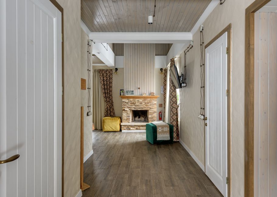 Decorating a Country Cottage: Keeping Character While Adding Comfort